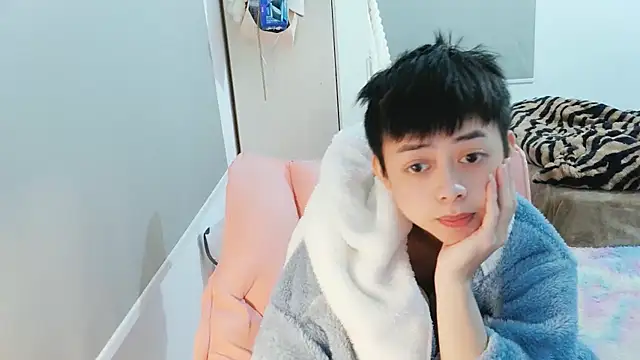 Snapshot of FFFFZ189 chatting on January 17, 2025, 11:27 am FFFFZ189 online show from January 17, 2025, 11:27 am