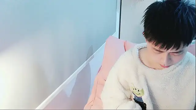 Snapshot of FFFFZ189 chatting on January 22, 2025, 4:33 pm FFFFZ189 online show from January 22, 2025, 4:33 pm