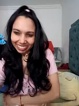 Snapshot of KimPielCanela chatting on March 14, 2025, 9:32 pm KimPielCanela online show from March 14, 2025, 9:32 pm