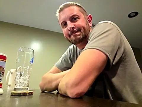 MrMechanic38 online show from November 28, 2025, 5:59 pm