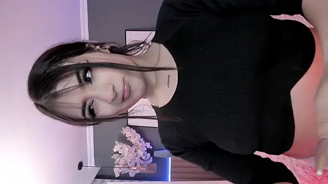 Megan mooree  online show from February 15, 2025, 11:06 am