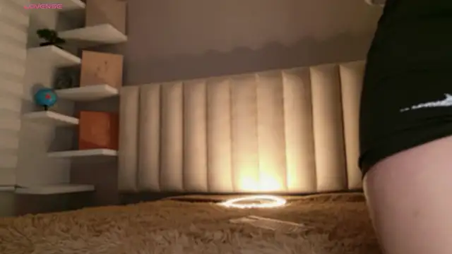 Megan mooree  online show from February 24, 2026, 12:47 pm