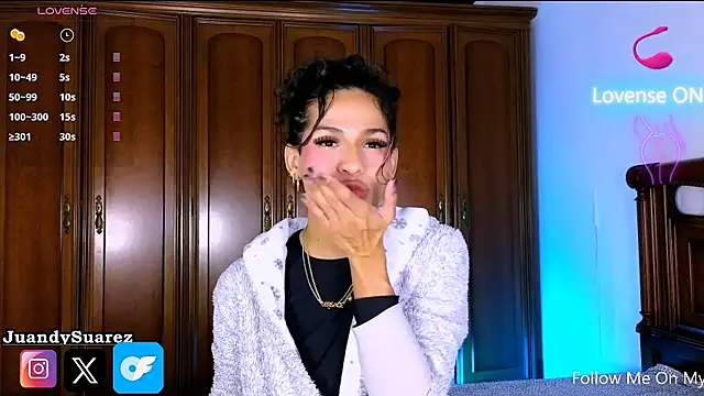 Snapshot of Abby_bella09 chatting on November 1, 2025, 6:48 am Abby bella09 online show from November 1, 2025, 6:48 am