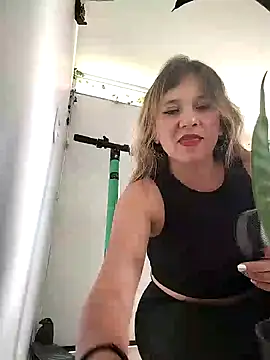 Snapshot of ELEKTRA-LUXURY chatting on March 2, 2025, 6:08 pm ELEKTRA-LUXURY online show from March 2, 2025, 6:08 pm