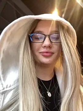 Holly Molii online show from January 12, 2025, 8:14 am