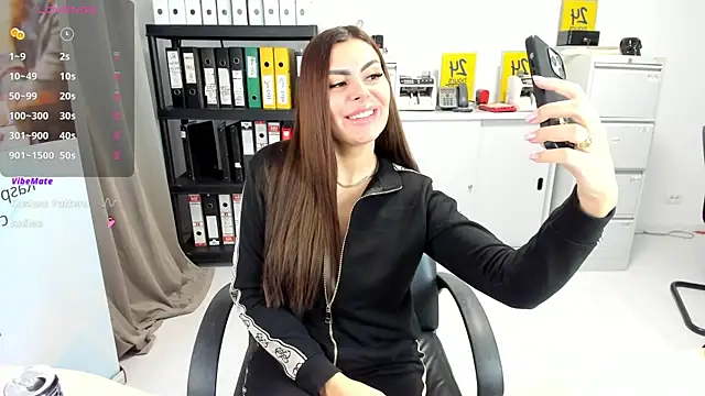 kilenyapatrice online show from December 29, 2024, 11:50 am