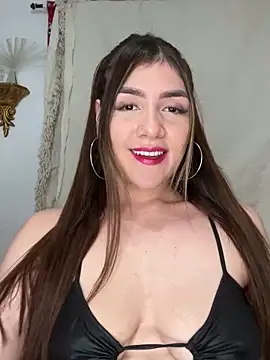 Snapshot of Emmy_flow chatting on January 6, 2025, 1:31 am Emmy flow online show from January 6, 2025, 1:31 am