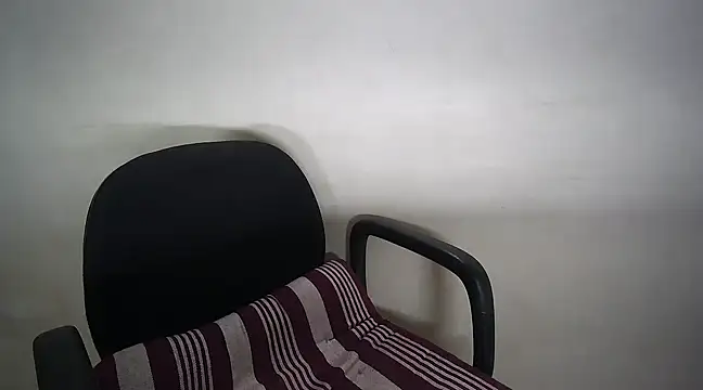 Snapshot of Kinjal_patel01 chatting on February 26, 2025, 10:58 am Kinjal patel01 online show from February 26, 2025, 10:58 am