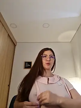 Snapshot of Rachel_t_ chatting on October 18, 2025, 4:52 pm Rachel t  online show from October 18, 2025, 4:52 pm