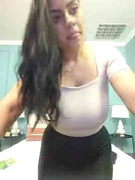 Snapshot of ElyzaIbarra chatting on February 12, 2025, 8:59 am ElyzaIbarra online show from February 12, 2025, 8:59 am