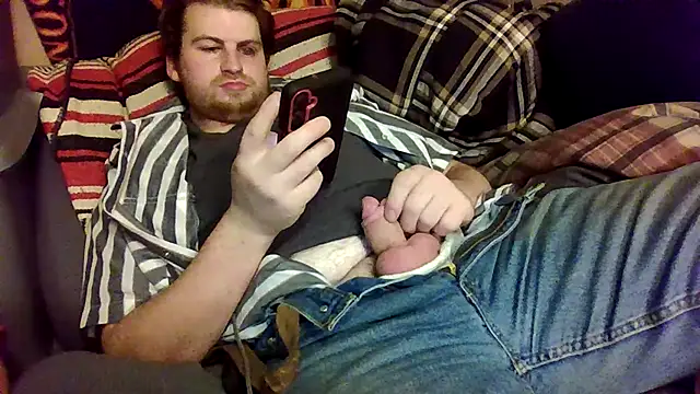 Snapshot of sexaddict_2424 chatting on February 1, 2026, 12:42 am sexaddict 2424 online show from February 1, 2026, 12:42 am