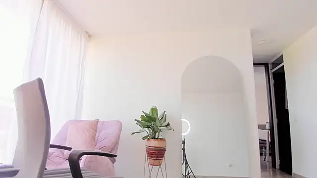 vianca cruzz online show from January 22, 2025, 7:45 pm