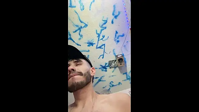 Snapshot of Elvergalarga66622 chatting on February 6, 2026, 1:25 pm Elvergalarga66622 online show from February 6, 2026, 1:25 pm