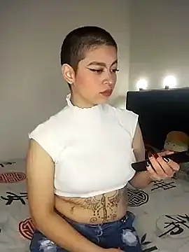 Bitsy Messy online show from January 13, 2025, 10:56 pm