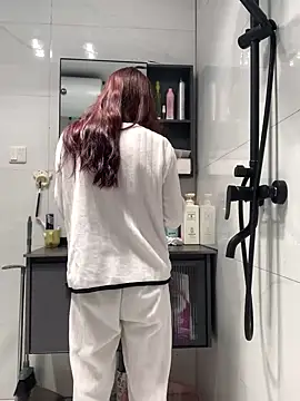 Aimeil online show from January 4, 2025, 11:54 am