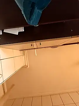 vulpe8400 online show from October 11, 2025, 6:23 am