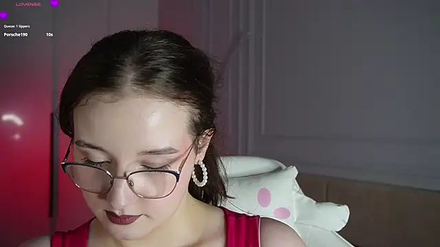 ArleighFrankson online show from December 7, 2024, 8:49 pm