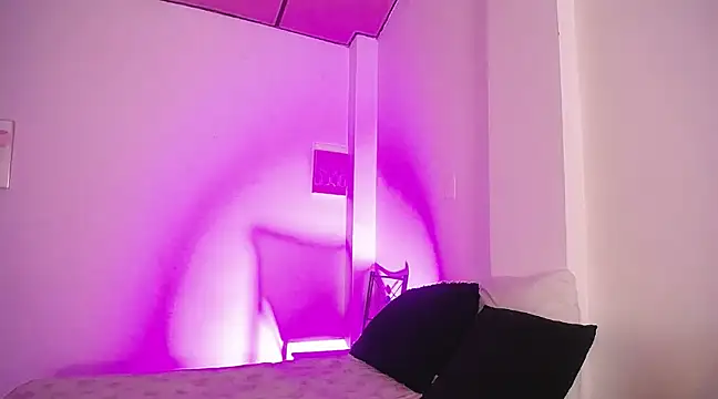 Snapshot of fulfill_fantasies1 chatting on February 2, 2025, 6:48 am fulfill fantasies1 online show from February 2, 2025, 6:48 am