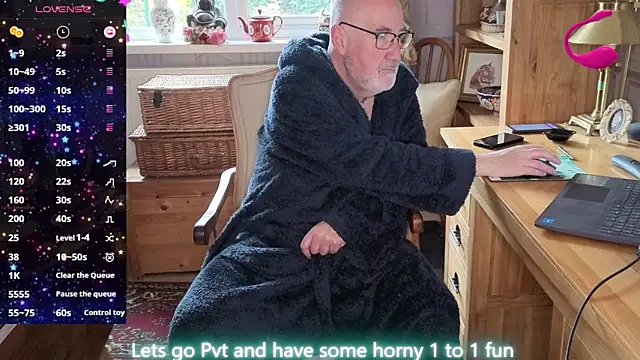 Adamdaddybear online show from April 4, 2026, 7:28 am