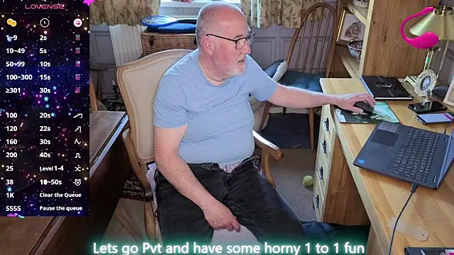 Adamdaddybear online show from May 24, 2026, 12:54 pm