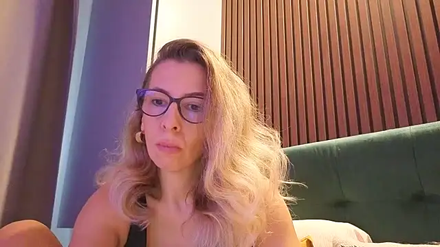 SukyGirl online show from November 27, 2025, 11:12 am