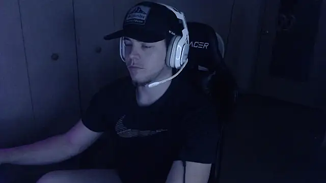 Snapshot of jtdaddy211997 chatting on October 5, 2025, 9:18 am jtdaddy211997 online show from October 5, 2025, 9:18 am