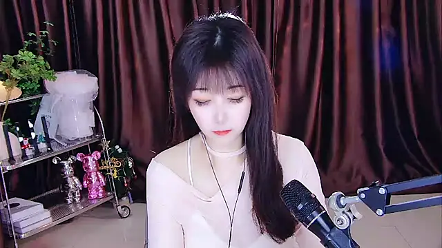 xiaoya666--baby online show from February 23, 2025, 1:57 am