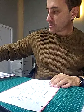 Lucas   81 online show from December 5, 2025, 5:31 pm