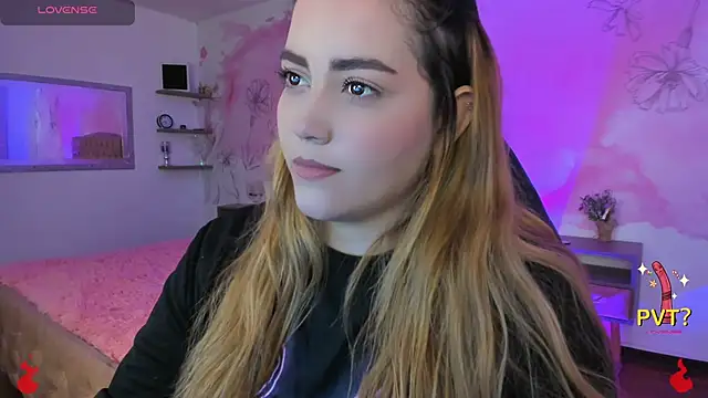 Lucia star   online show from February 14, 2025, 2:28 am