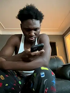 Snapshot of Festivitiesking1 chatting on November 6, 2025, 12:39 pm Festivitiesking1 online show from November 6, 2025, 12:39 pm