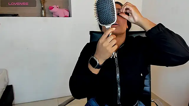 IvyBliss8 online show from February 13, 2025, 12:11 pm