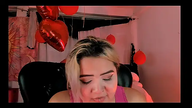 Snapshot of Agatha_humidity chatting on February 24, 2025, 3:23 am Agatha humidity online show from February 24, 2025, 3:23 am