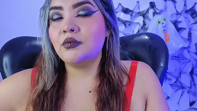 Snapshot of Agatha_humidity chatting on October 2, 2025, 5:36 am Agatha humidity online show from October 2, 2025, 5:36 am