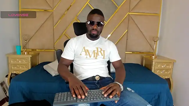 Latrellx7 online show from October 27, 2025, 3:10 am