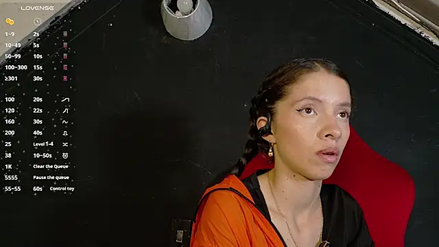 sweetdam12 online show from October 7, 2025, 6:49 pm