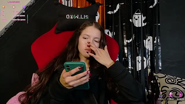 sweetdam12 online show from October 21, 2025, 7:14 pm