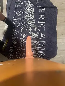 Traicyhot online show from June 2, 2026, 9:17 pm