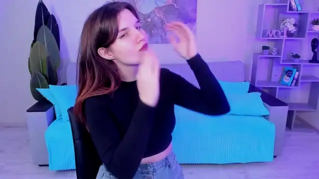 BonneyLove online show from December 5, 2024, 5:17 pm