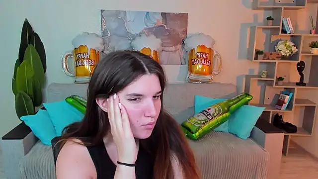 BonneyLove online show from September 19, 2025, 5:35 pm