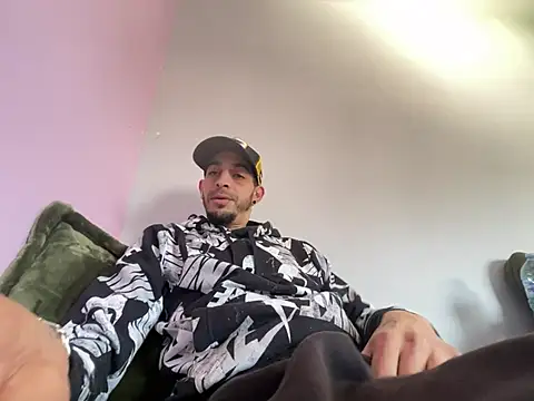 Rebeu313 online show from February 20, 2026, 1:11 pm