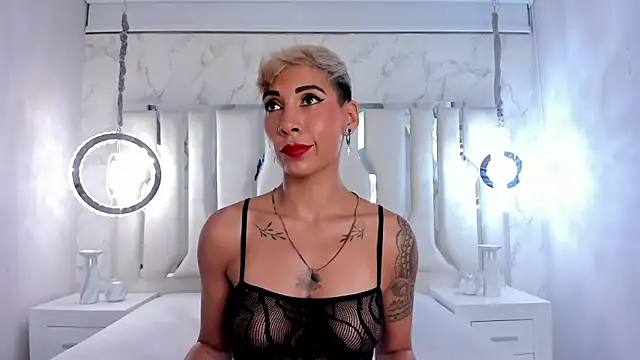 MiaMorgan  online show from February 27, 2025, 3:37 pm