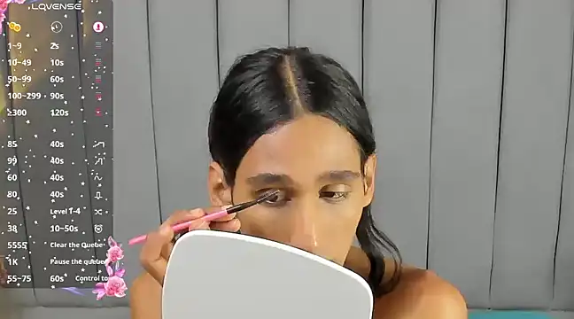 skyyfoxpraga online show from March 6, 2025, 1:14 pm