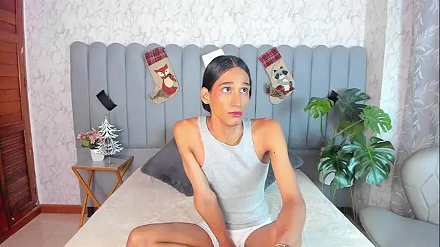 skyyfoxpraga online show from December 15, 2025, 12:09 pm