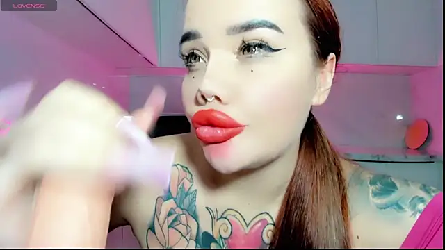 Aira vi online show from December 6, 2024, 2:24 am