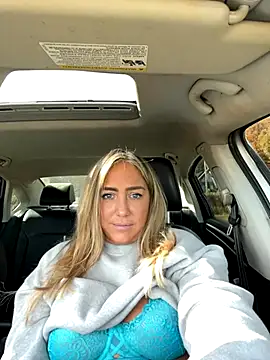 sunshinekisses online show from October 16, 2025, 5:25 pm