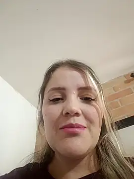 Snapshot of sally_smiling chatting on May 9, 2026, 6:24 pm sally smiling online show from May 9, 2026, 6:24 pm