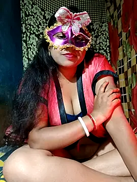 Snapshot of AparnaBoudi chatting on February 9, 2026, 6:34 pm AparnaBoudi online show from February 9, 2026, 6:34 pm