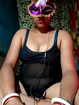 Snapshot of AparnaBoudi chatting on February 21, 2026, 6:20 pm AparnaBoudi online show from February 21, 2026, 6:20 pm