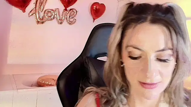 Snapshot of AryTorres_ chatting on February 27, 2025, 3:26 pm AryTorres online show from February 27, 2025, 3:26 pm