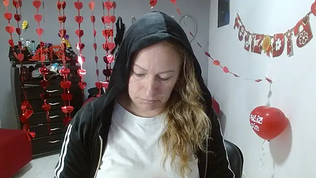 emperabigbootybigass online show from February 20, 2025, 12:47 pm